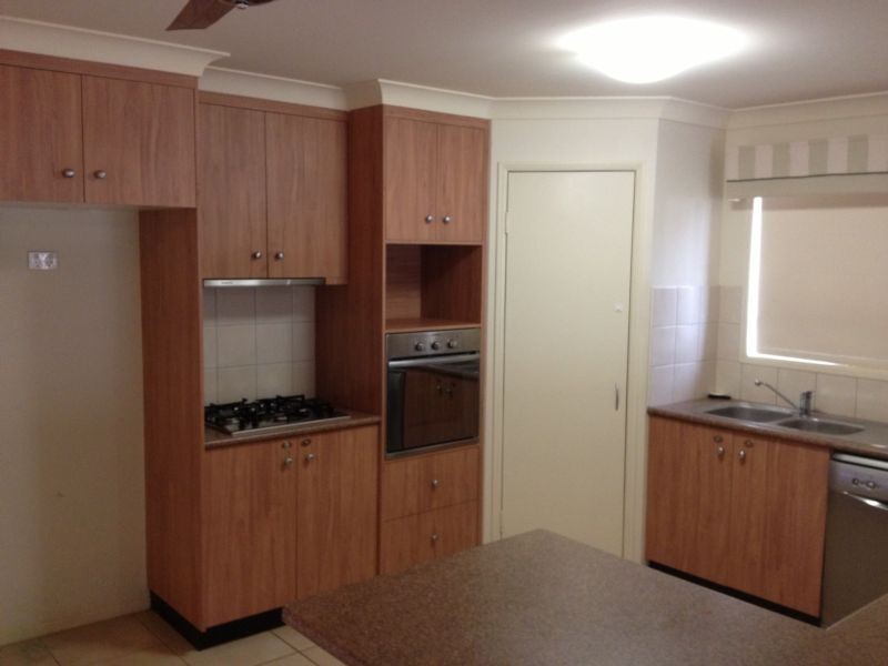 38 Banksdale Drive, Middle Ridge QLD 4350