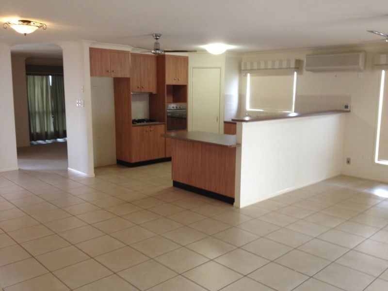 38 Banksdale Drive, Middle Ridge QLD 4350
