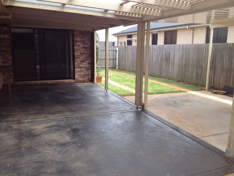 38 Banksdale Drive, Middle Ridge QLD 4350