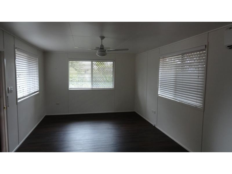 17 OLSEN, Rangeville QLD 4350