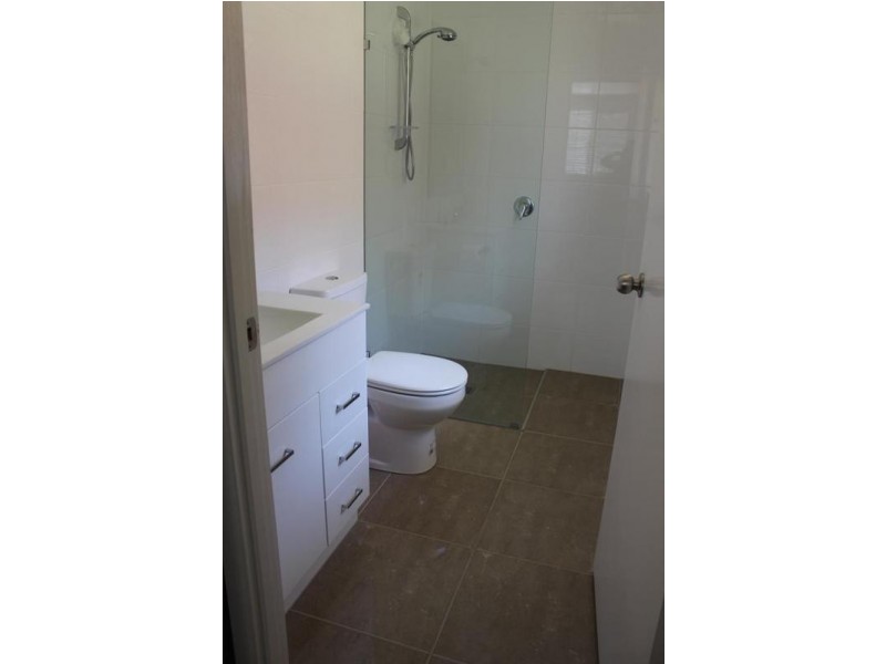 17 OLSEN, Rangeville QLD 4350