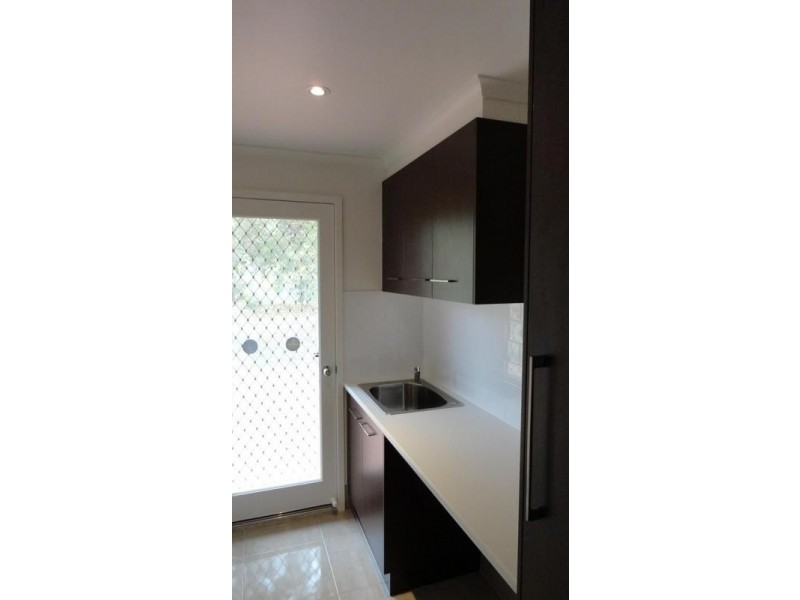 17 OLSEN, Rangeville QLD 4350