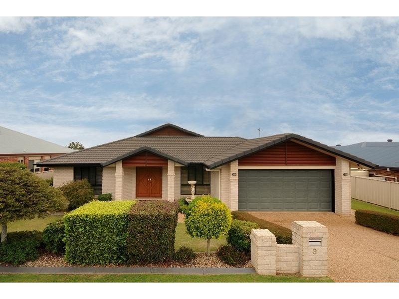 3 Howard Street, Middle Ridge QLD 4350