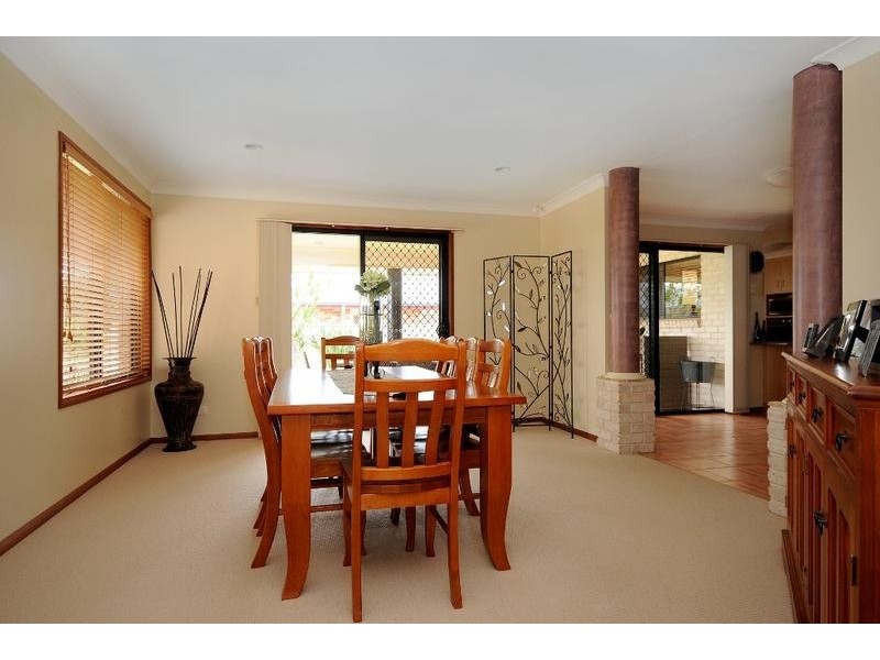 3 Howard Street, Middle Ridge QLD 4350