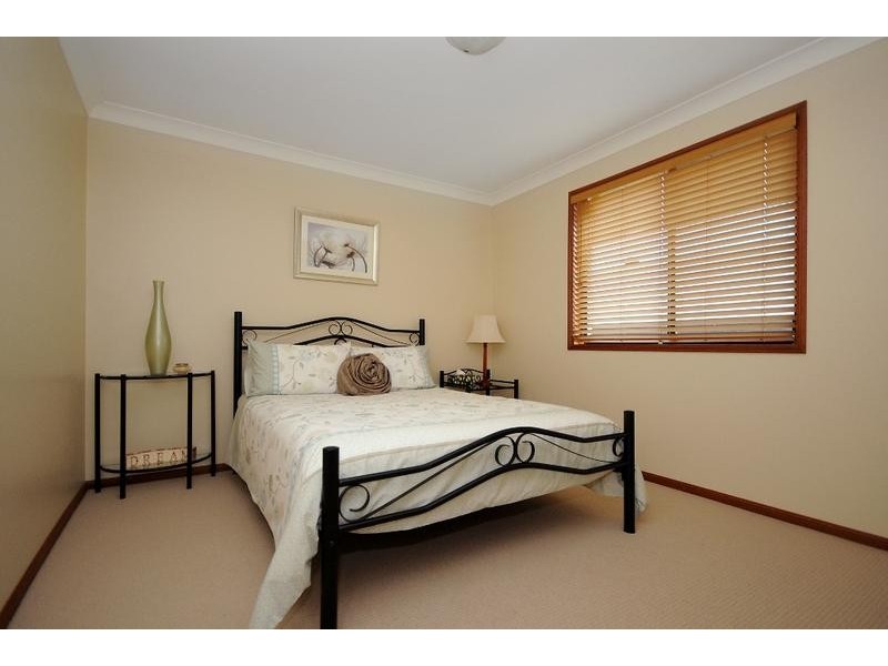 3 Howard Street, Middle Ridge QLD 4350