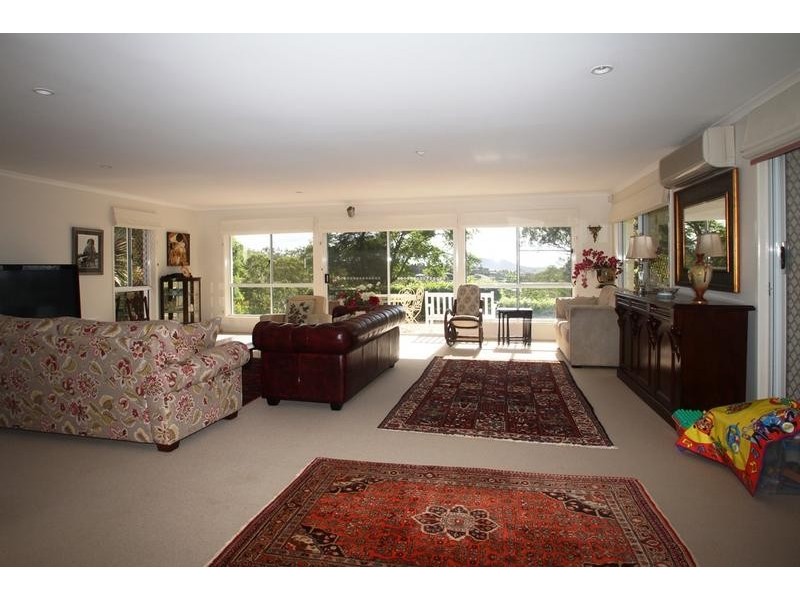 16 Dhal Street, Cotswold Hills QLD 4350