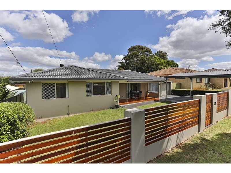 60 Sardon Street, Centenary Heights QLD 4350