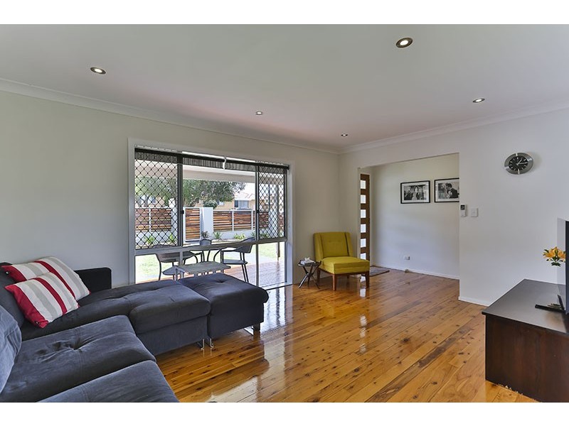 60 Sardon Street, Centenary Heights QLD 4350