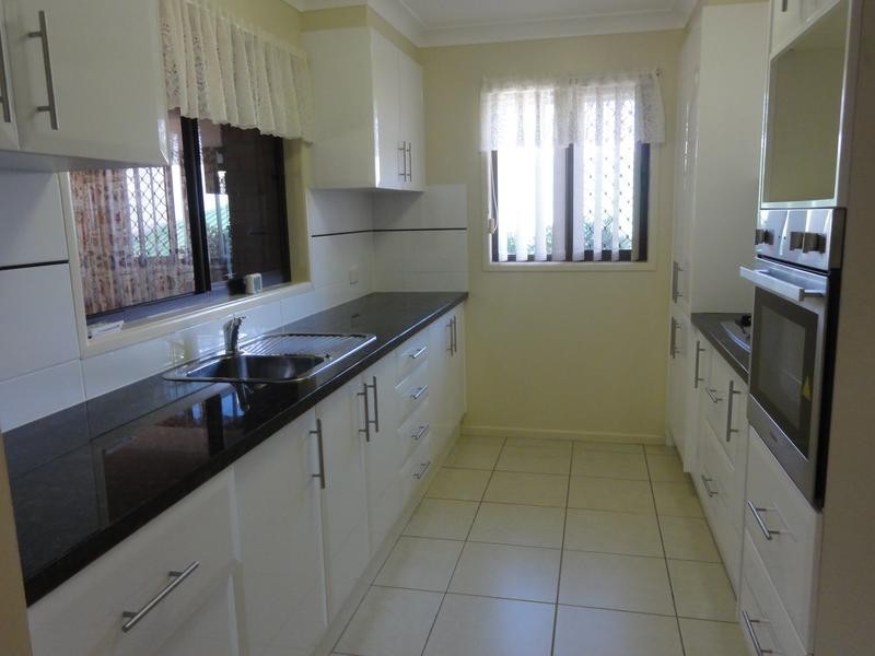 26 Banksia, Newtown QLD 4350