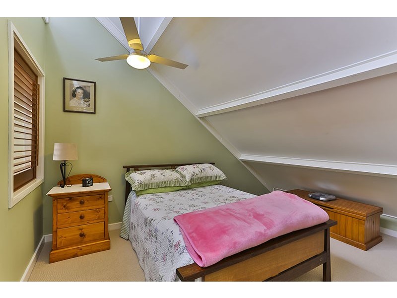 4 Culliford Drive, Middle Ridge QLD 4350