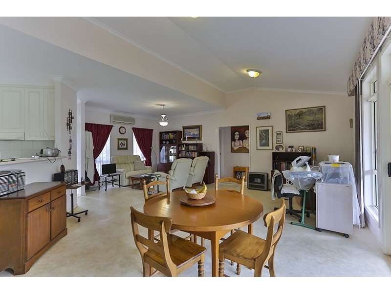 1a St Louis Street, East Toowoomba QLD 4350