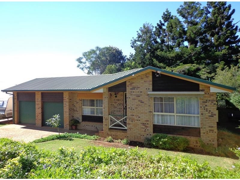 418 Mackenzie Street, Middle Ridge QLD 4350