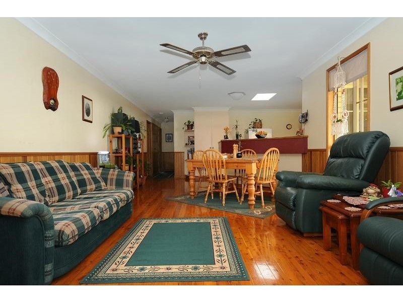 418 Mackenzie Street, Middle Ridge QLD 4350