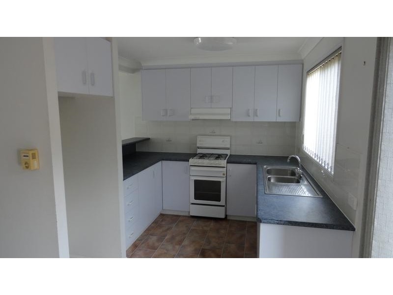 1/251 HERRIES STREET, Newtown QLD 4305