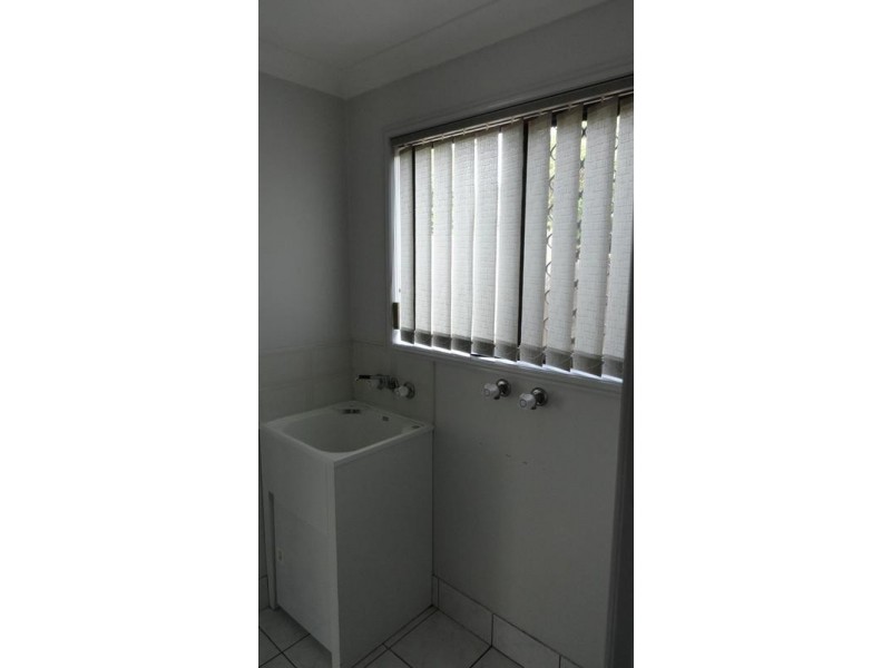 1/251 HERRIES STREET, Newtown QLD 4305