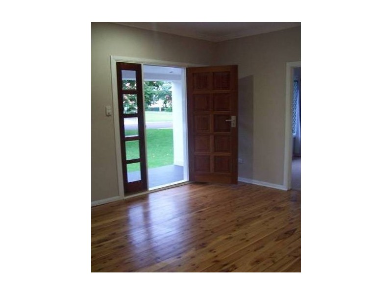 29 McIntyre, Centenary Heights QLD 4350