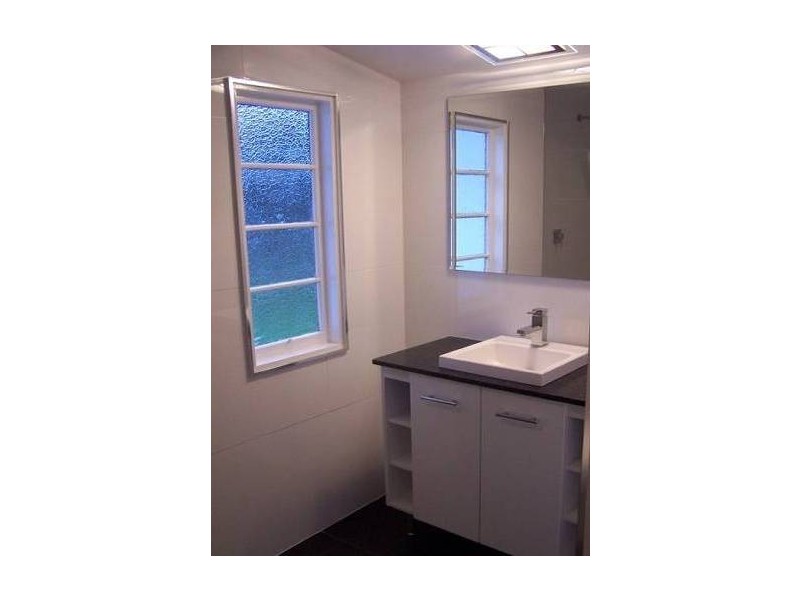 29 McIntyre, Centenary Heights QLD 4350