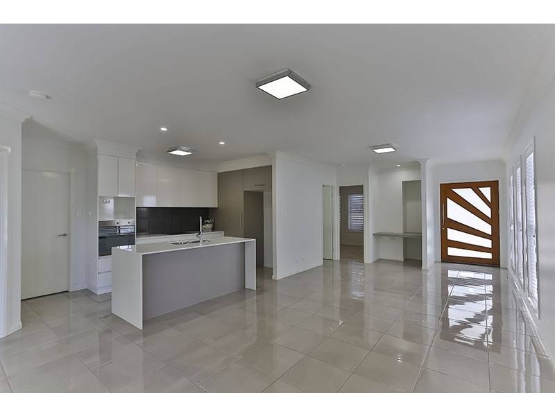 2/5 Bright Street, South Toowoomba QLD 4350