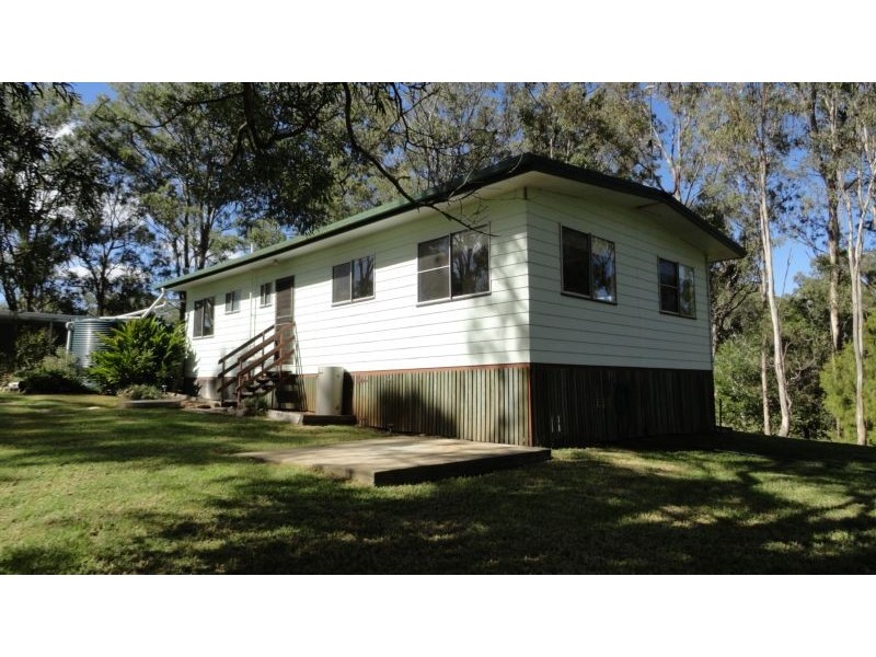22 Lancaster Court, Top Camp QLD 4350