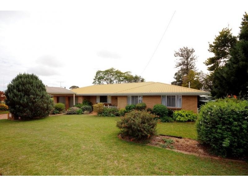 11 Noack Street, Harristown QLD 4350