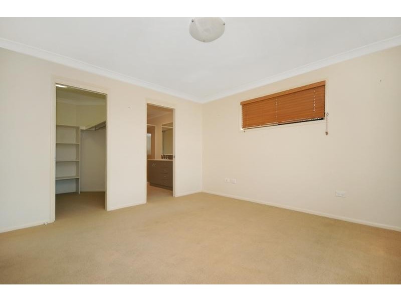 17 Horrocks Crescent, Kearneys Spring QLD 4350