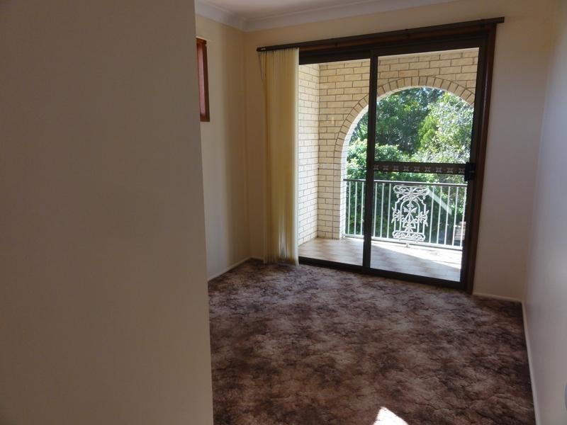 9 Marguerita Court, Centenary Heights QLD 4350