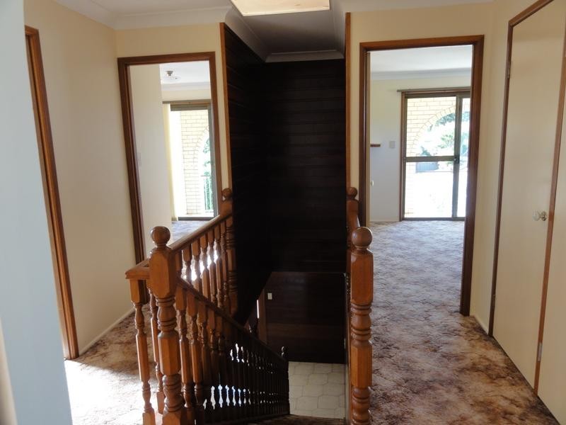 9 Marguerita Court, Centenary Heights QLD 4350
