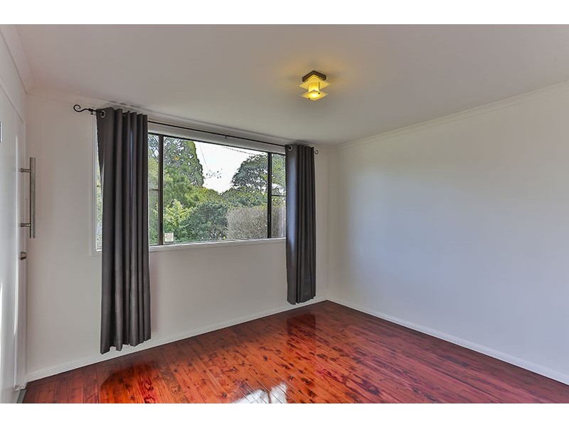 66 Gordon Avenue, Newtown QLD 4350