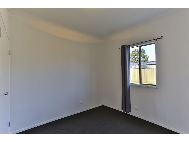 66 Gordon Avenue, Newtown QLD 4350