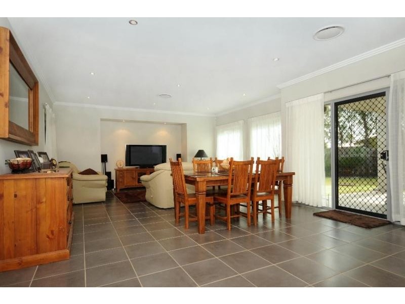 16 Pelican Drive, Rangeville QLD 4350