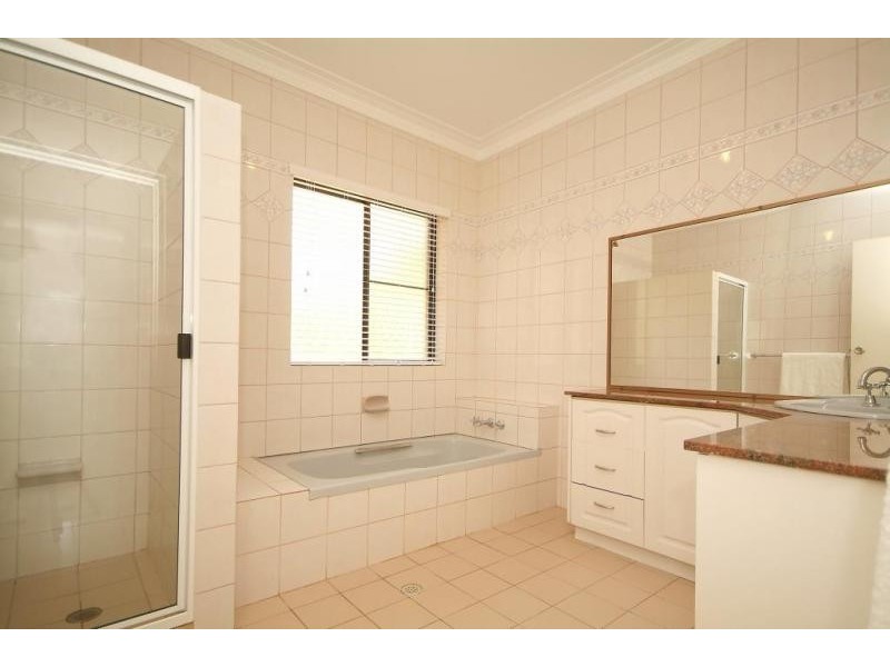 19D Wirra Wirra Street, Mount Lofty QLD 4350