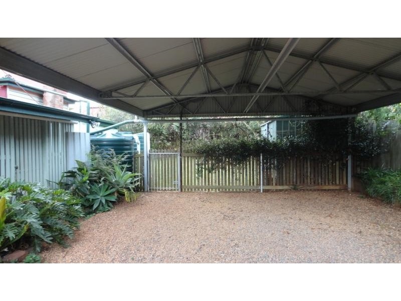 18 Edward Street, North Toowoomba QLD 4350