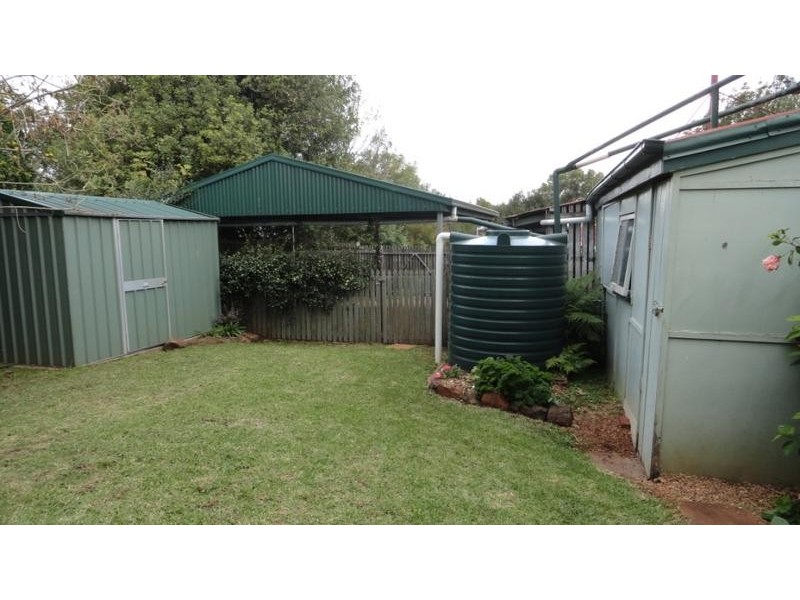 18 Edward Street, North Toowoomba QLD 4350