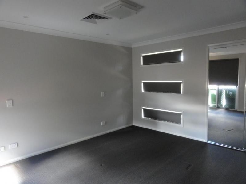 17 Brimblecombe, Middle Ridge QLD 4350