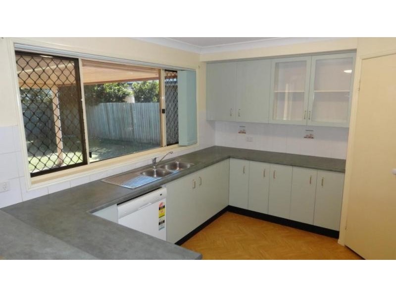 27 Paddington Court, Middle Ridge QLD 4350