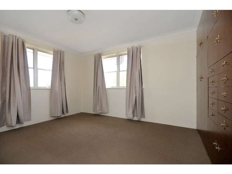 9 Doherty Street, Rockville QLD 4350