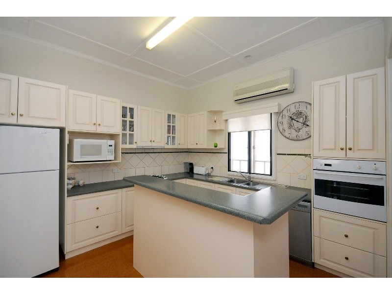 9 Vacy Street, Newtown QLD 4350