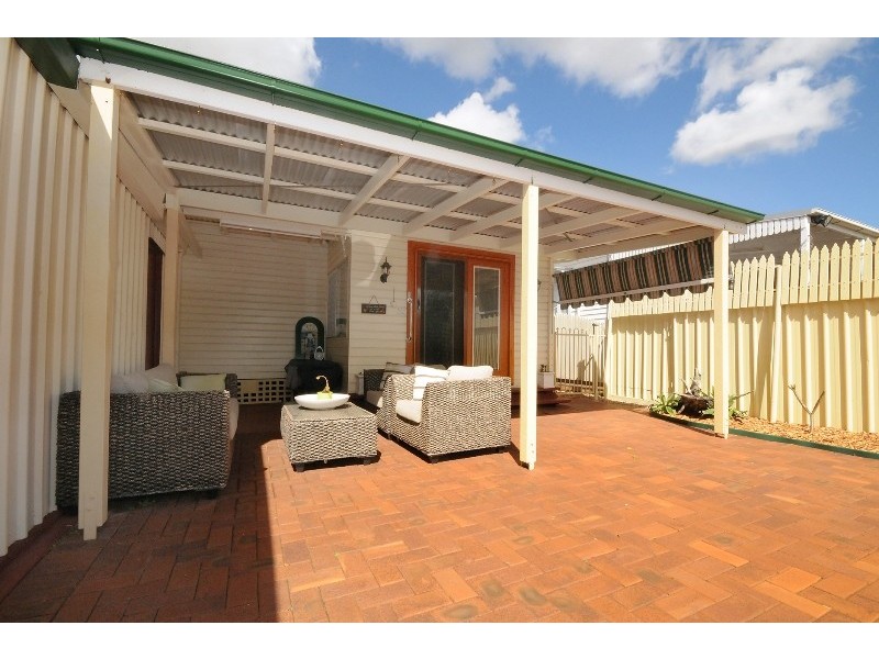 9 Vacy Street, Newtown QLD 4350