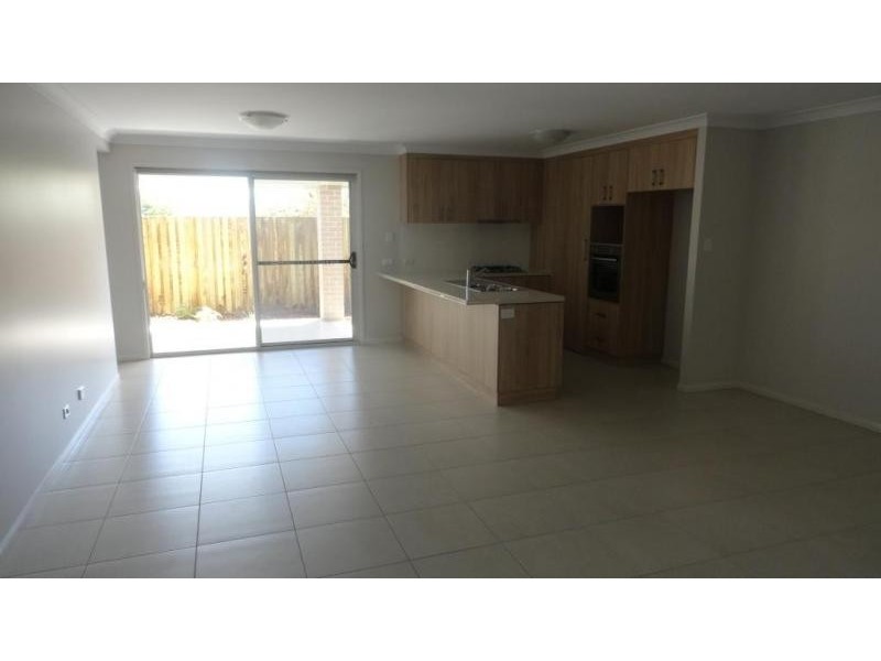 4/13 OCEAN STREET, Rangeville QLD 4350