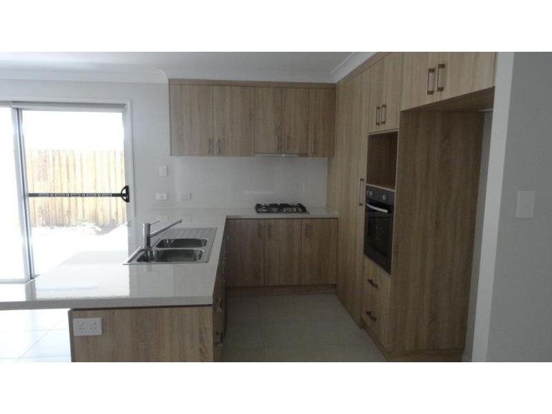 4/13 OCEAN STREET, Rangeville QLD 4350