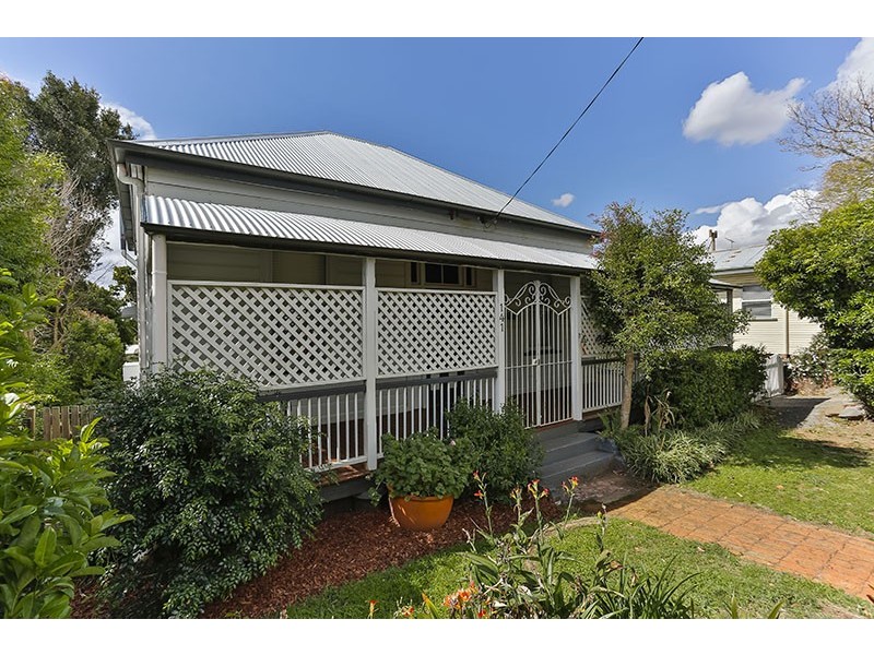 141 Perth Street, South Toowoomba QLD 4350