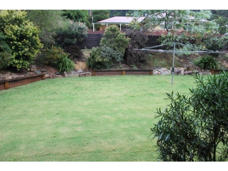 14 WINDEMERE TERRACE, Mount Lofty QLD 4350