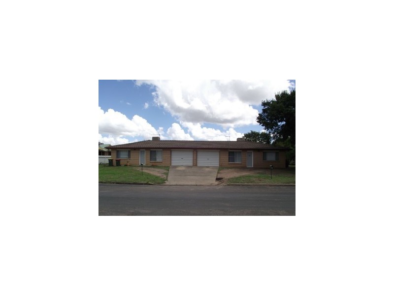 2 Bowe Street, Moree NSW 2400