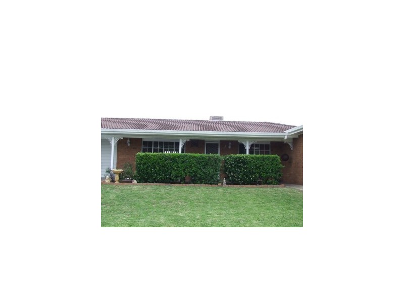 38 Jacaranda Drive, Moree NSW 2400