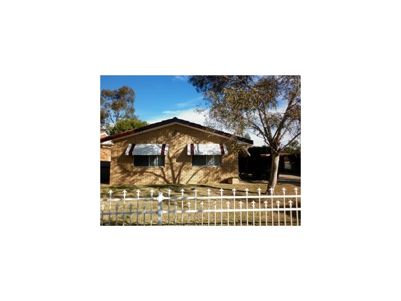 90 Amaroo Dr, Moree NSW 2400