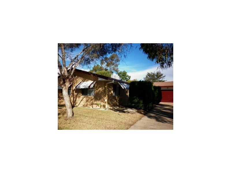 90 Amaroo Dr, Moree NSW 2400