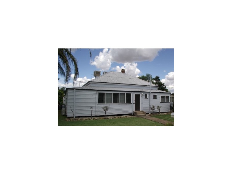 312 Auburn Street, Moree NSW 2400