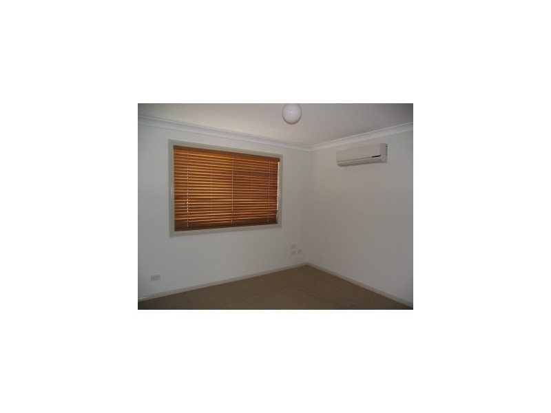 2/ 31 Bohenia Cr, Moree NSW 2400