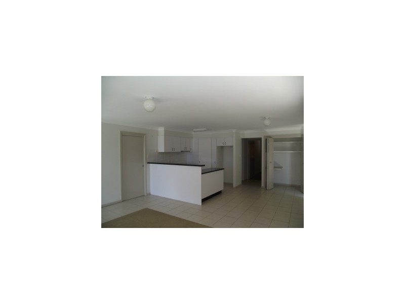 2/31 Bohenia Crescent, Moree NSW 2400