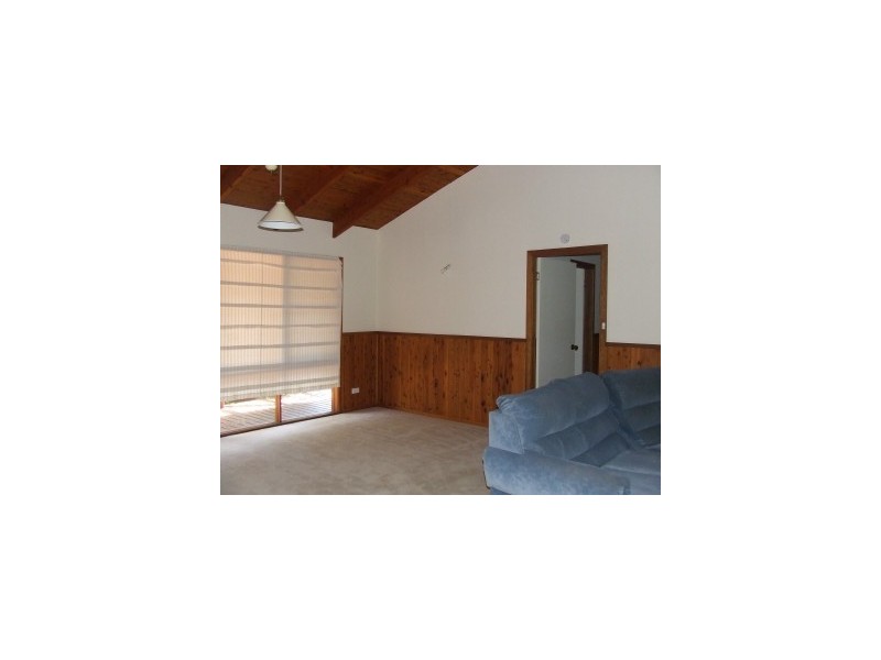 8 Myall Place, Moree NSW 2400